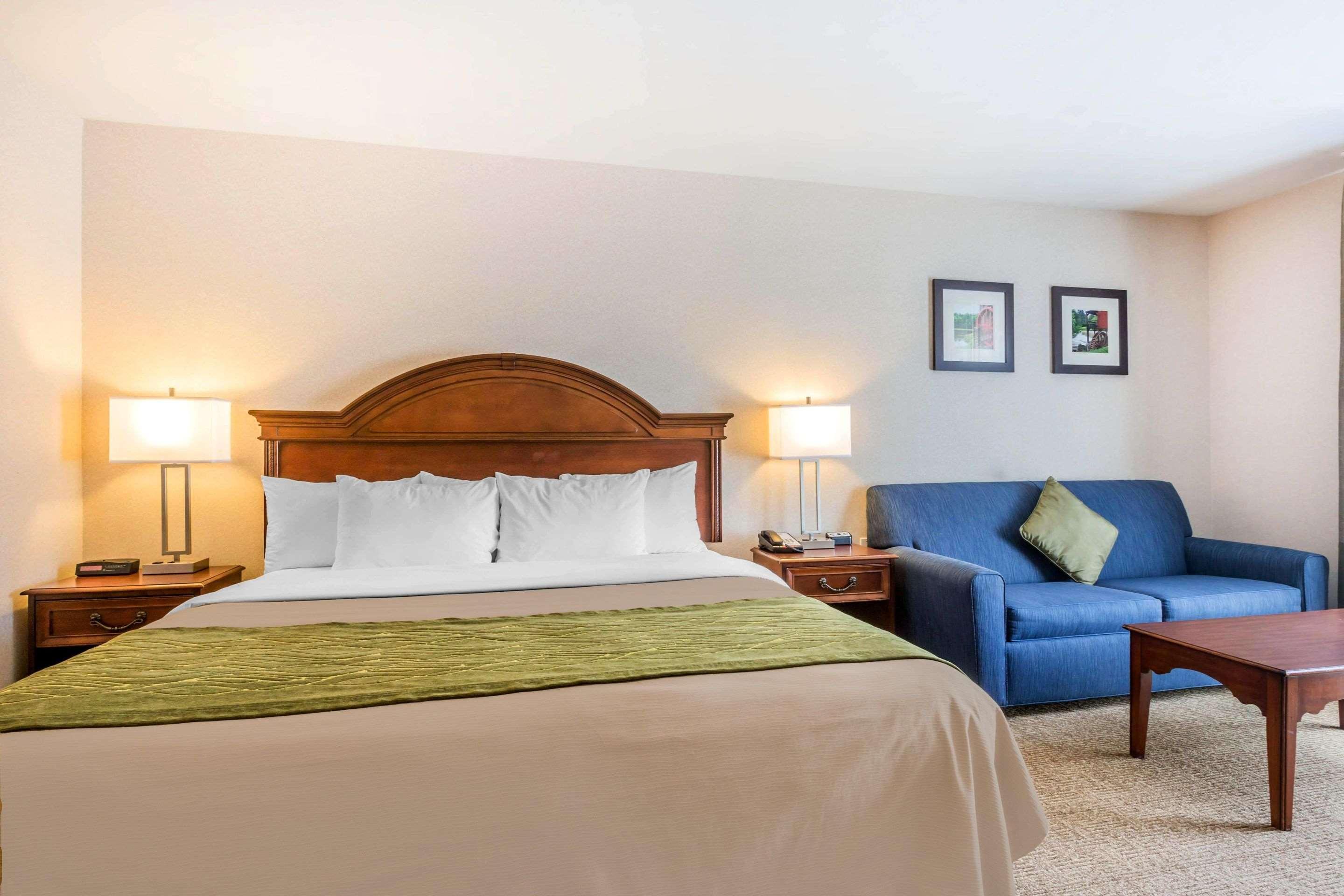 Comfort Inn & Suites Burlington Bagian luar foto