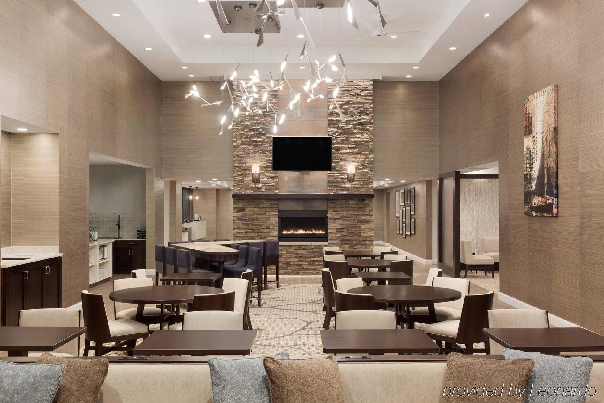 Comfort Inn & Suites Burlington Bagian luar foto